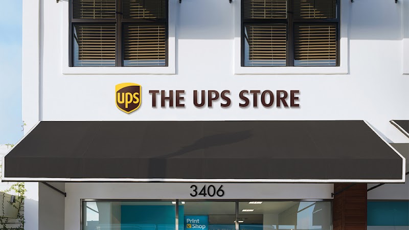UPS Store photo